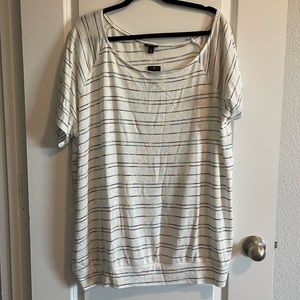 Torrid White/Multicolored Stripe Off Shoulder Raglan Short Sleeve, 3X NWT